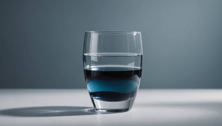 Upptäck sambandet mellan alkohol och ångest, från kortsiktiga effekter till långsiktiga konsekvenser. Få expertråd om behandling och vägen till återhämtning.