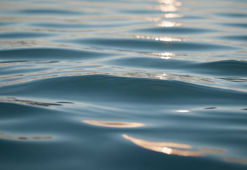 Lär dig allt om stressutslag - från vanliga symtom och orsaker till effektiva behandlingsmetoder och förebyggande åtgärder för bättre hudhälsa.